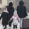 Une famille de demandeurs d&rsquo;asile rejetée par le PRAIDA est contrainte de passer la nuit à la belle étoile.