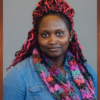 Dumbuya-Sesay plaide pour des rencontres en personne face à l’incertitude des connexions en ligne et au soutien aux victimes de violence familiale.