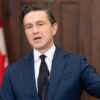 Restrictions migratoires : Poilievre appelle à une approche drastique pour favoriser l&rsquo;intégration